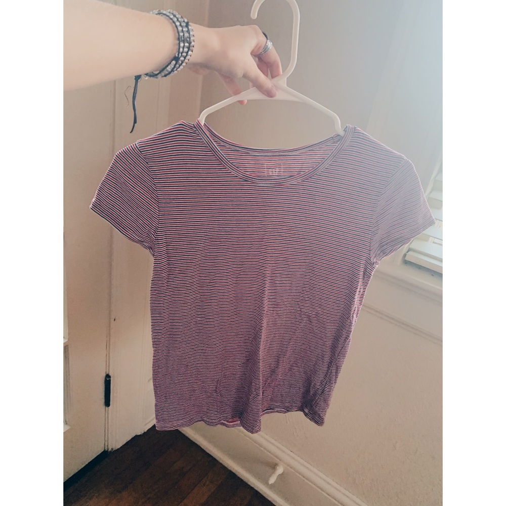 CUTE CROP TOP// SIZE S